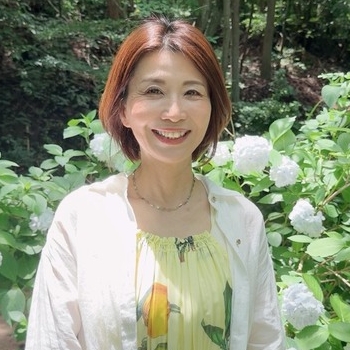 まなべめぐみ
真鍋めぐみ